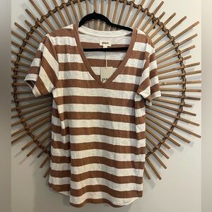 Pact NWT Women’s Short Sleeve Featherweight Slub Tee V-Neck Brown/ White Stripes